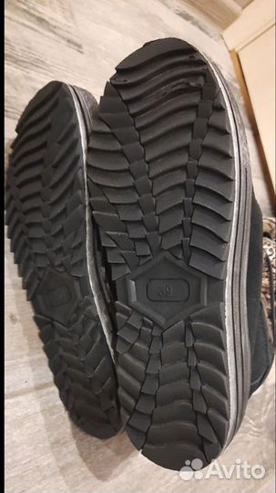 Дутики сапожки на высокой подошве 39 р