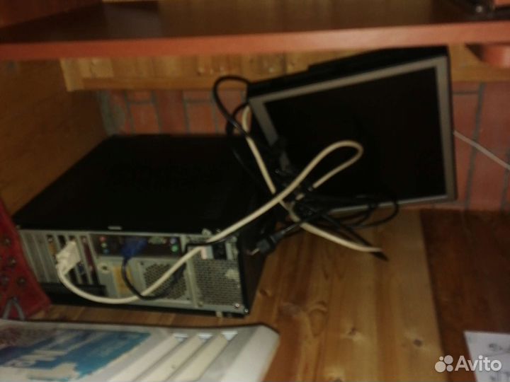 Монитор, системный блок и колонки