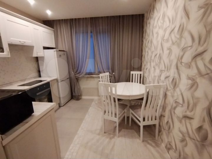 2-к. квартира, 55 м², 6/12 эт.