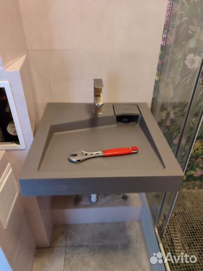 Сантехник, замена смесителя