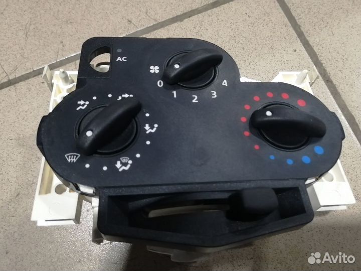 Блок управления печки Рено Логан. Б/У. Оригинал