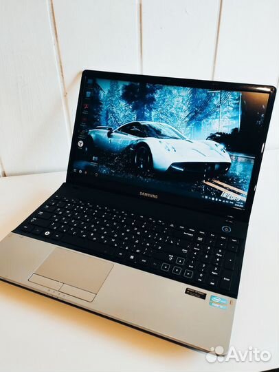 Samsung отличном с для игр(ssd/i3/6/две видео к)