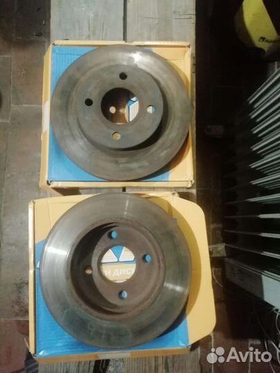 Диск тормозной перед