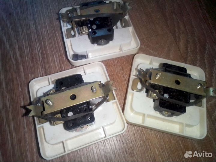 Выключатель