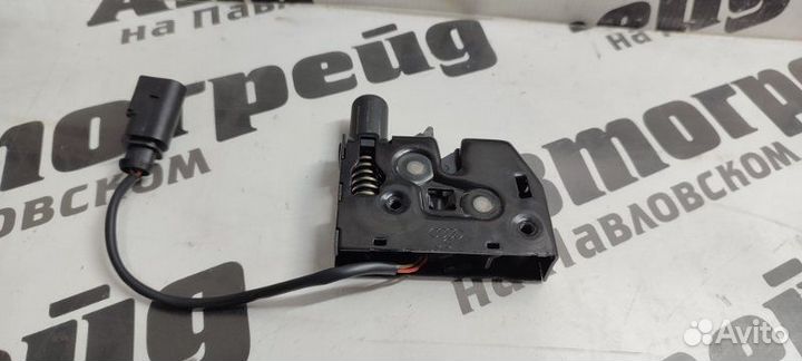 Замок капота Audi A7 4G CGW 12.03.2012