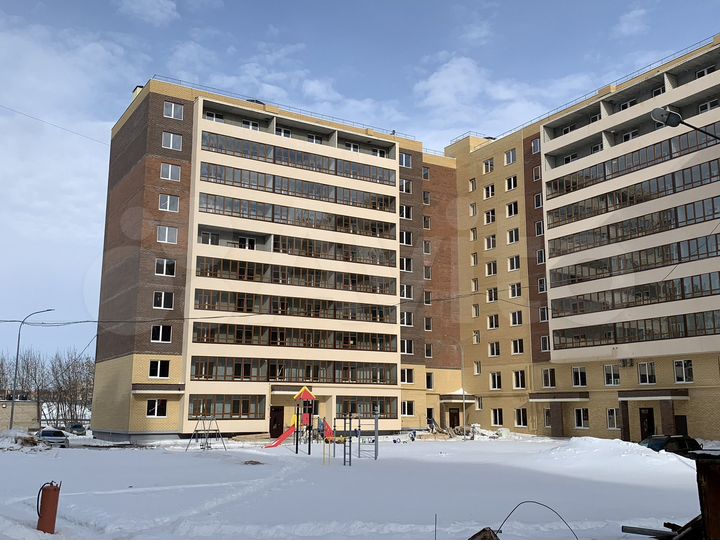 3-к. квартира, 86 м², 1/10 эт.