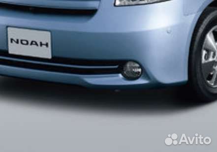 Туманки Toyota noah/voxy новые с проводкой