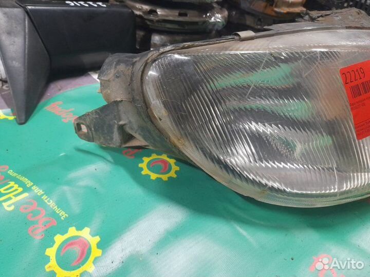 Фара передняя передняя правая Peugeot 406