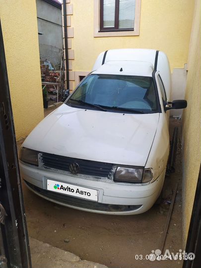 Volkswagen Caddy 1.9 МТ, 2003, битый, 200 000 км