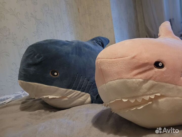 Игрушка акула