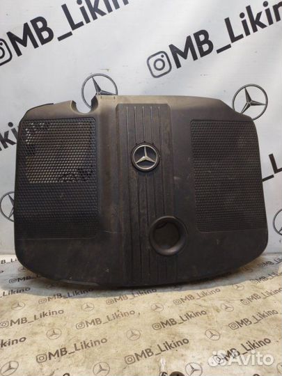 Декоративная крышка двигателя Mercedes E-Class