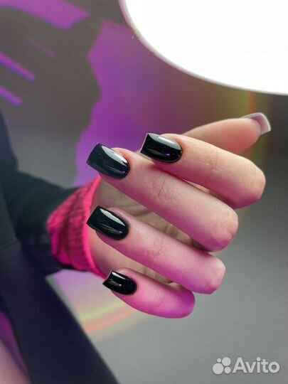 Маникюр, наращивание ногтей, педикюр