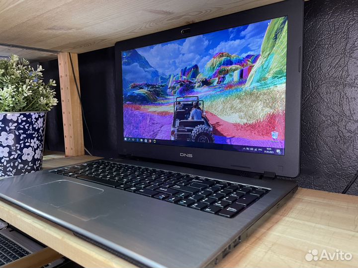 Ноутбук DNS / Core i7 / GeForce / 16GB / SSD