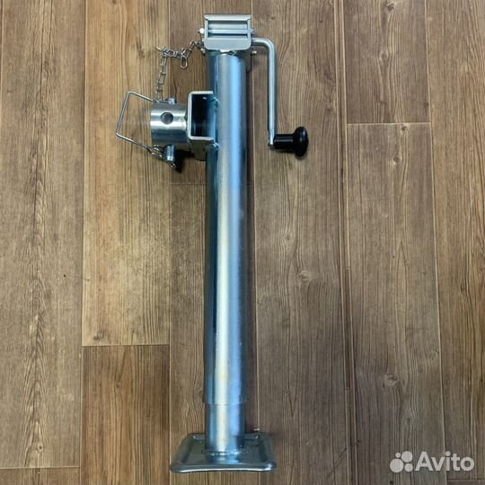 Стойка домкратная для прицепа. 1300кг