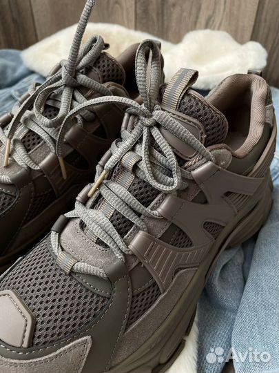 Кроссовки новые Beau Today