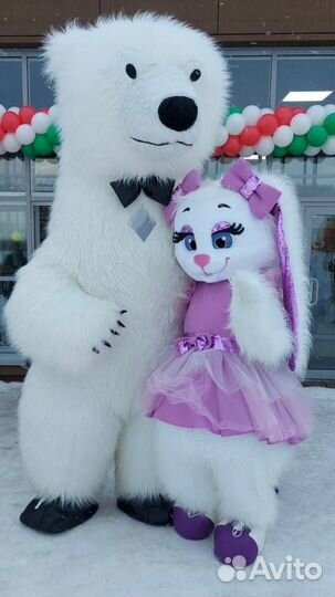 Белый мишка на праздник
