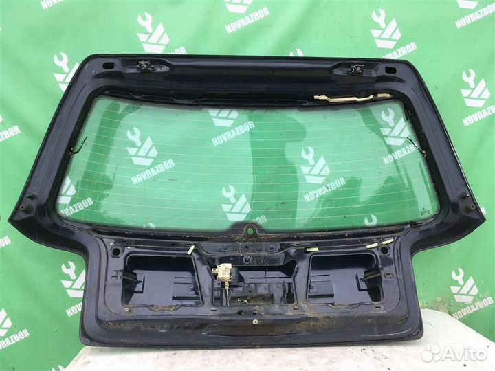 Дверь багажника со стеклом Фольксваген Гольф 4 Б