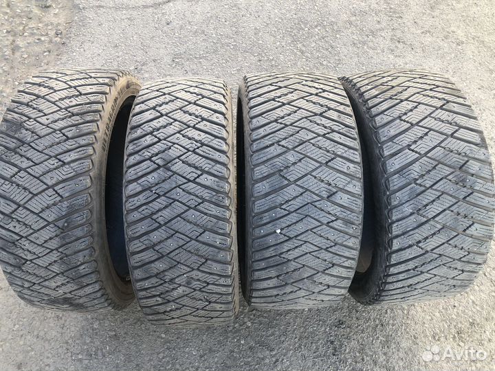 Goodyear Ultragrip Ice Arctic 225/45 R18 и 245/40 R18 97T