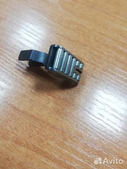 Лапка для швейной машинки роликовая JZ R141