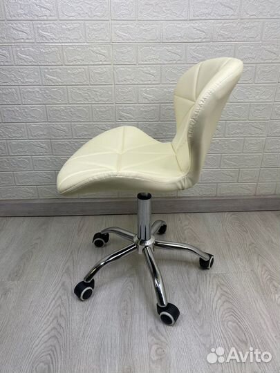 Стул мягкий ракушка