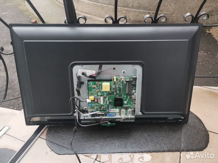 Телевизор Denn LE32DE85SH (Разбор) (По запчастям)