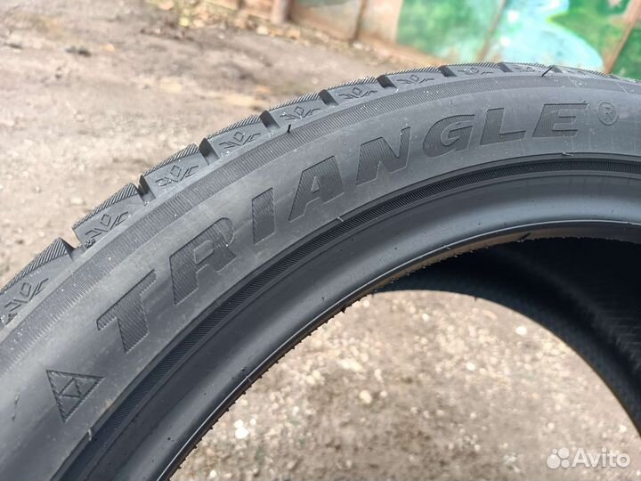 Triangle PL02 245/40 R19 98V