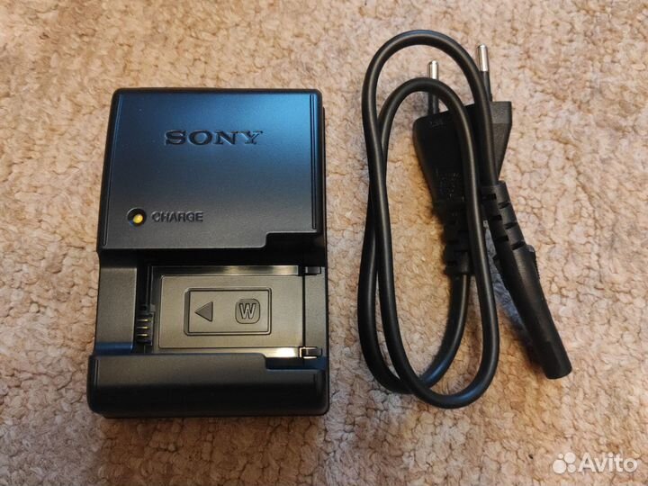 Зарядное устройство для зеркалки