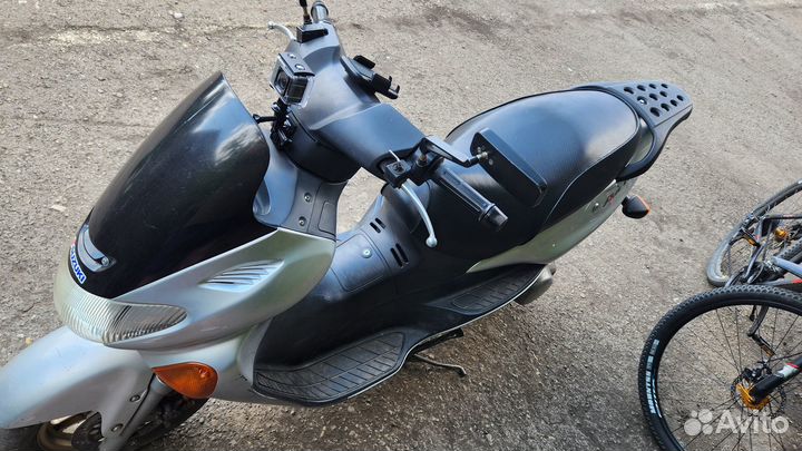 Suzuki avenis 150