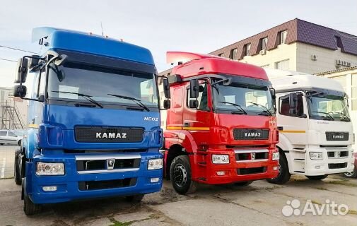 Водитель по территории порта Камаз 5490