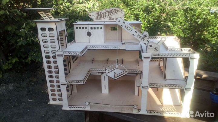 Парковка, гараж для машинок