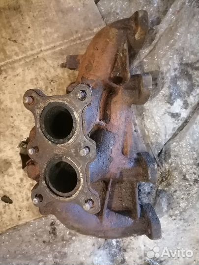 Коллектор выпускной Volkswagen Jetta 5