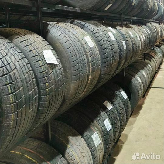 Nokian Tyres WR D4 215/60 R17 96H