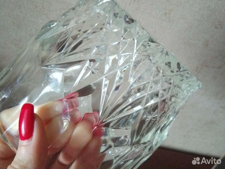 Вазы, хрусталь