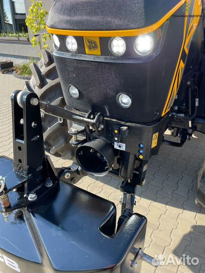 Трактор JCB Fastrac 4220, 2016