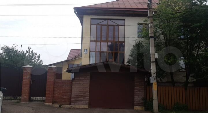 Коттедж 322,6 м² на участке 11 сот.