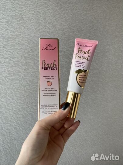 Тональная основа Too Faced Peach Perfect