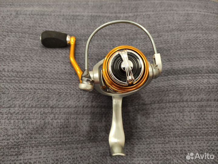 Катушка рыболовная 1000