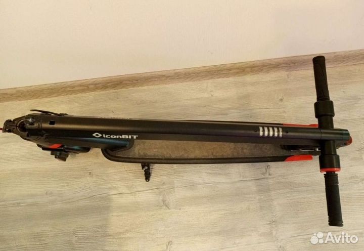 Электросамокат iconbit kick scooter tt v3