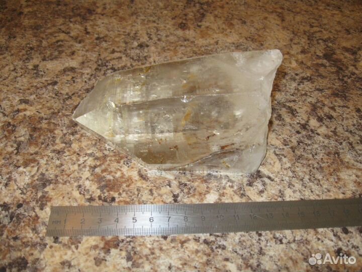 Камни (яшма, кварц, флюорит)