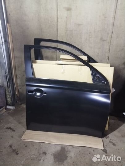 Дверь передняя правая Mitsubishi Outlander 3 GF