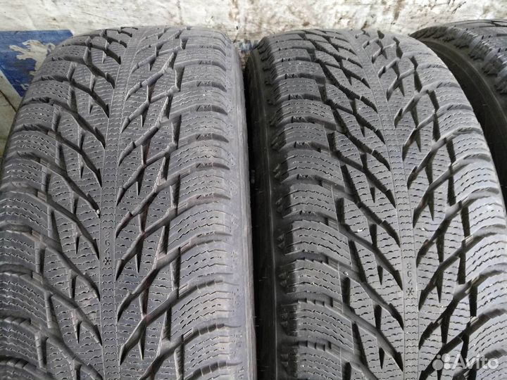 Nokian Tyres Hakkapeliitta R3 SUV 235/55 R18 104R