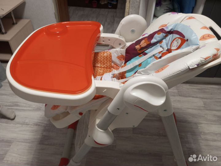 Стульчик для кормления babyton tasty red