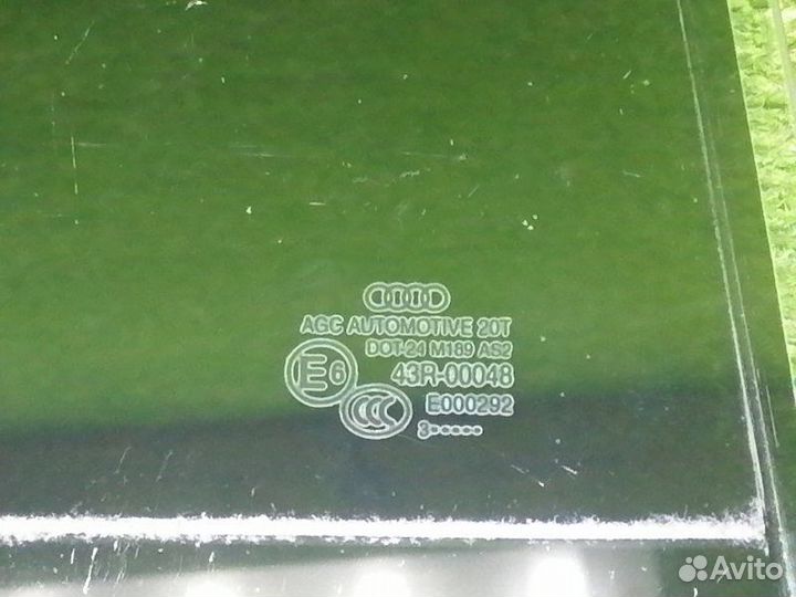 Стекло двери заднее правое Audi Q3 8UB cczc 2013