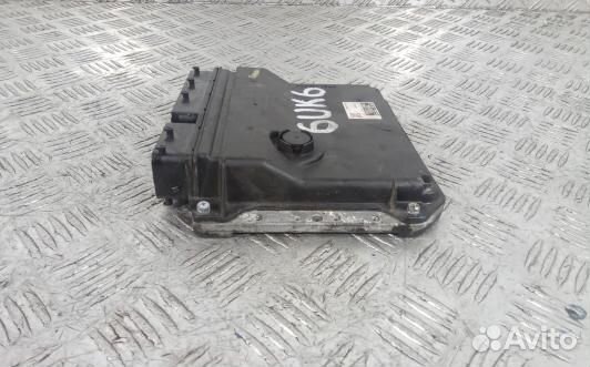 Блок управления двигателем toyota prius XW30 (6UK0