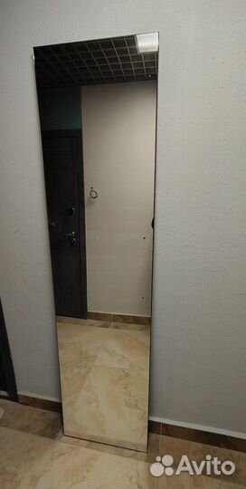 Зеркало настенное