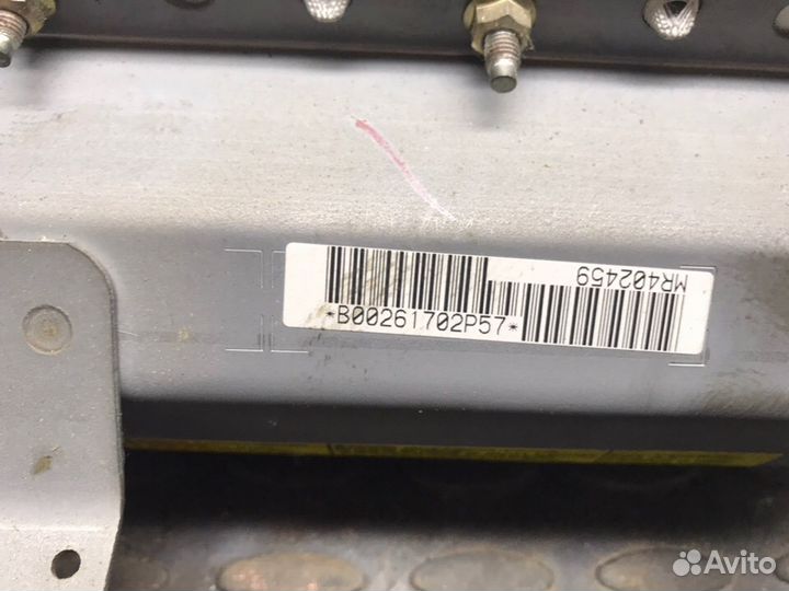 Подушка безопасности пассажира Mitsubishi Pajero 3