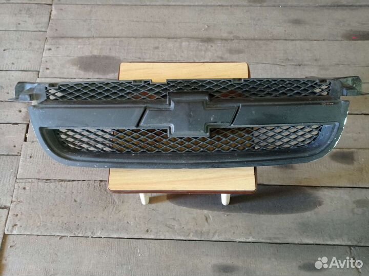 Решетка радиатора chevrolet aveo т250