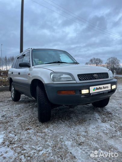 Toyota RAV4 2.0 AT, 1995, 593 000 км