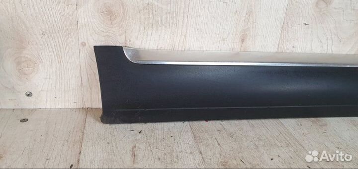 Накладка двери задняя правая Volkswagen Touareg 7L