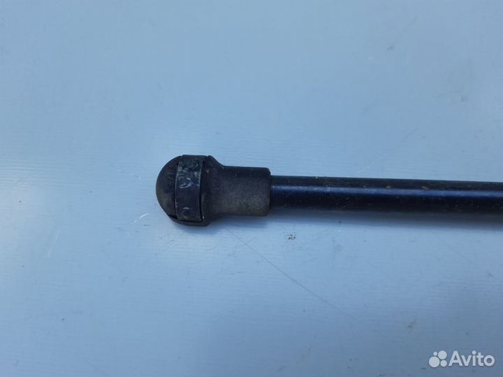 Амортизатор двери багажника Fiat Punto 3